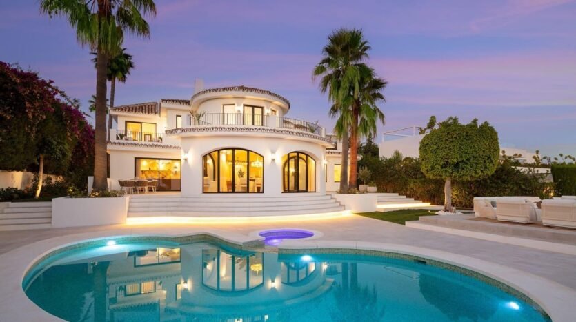 Villa in Nueva Andalucia, Marbella